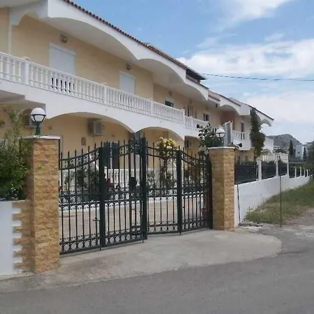 Szálloda Varelis 3*